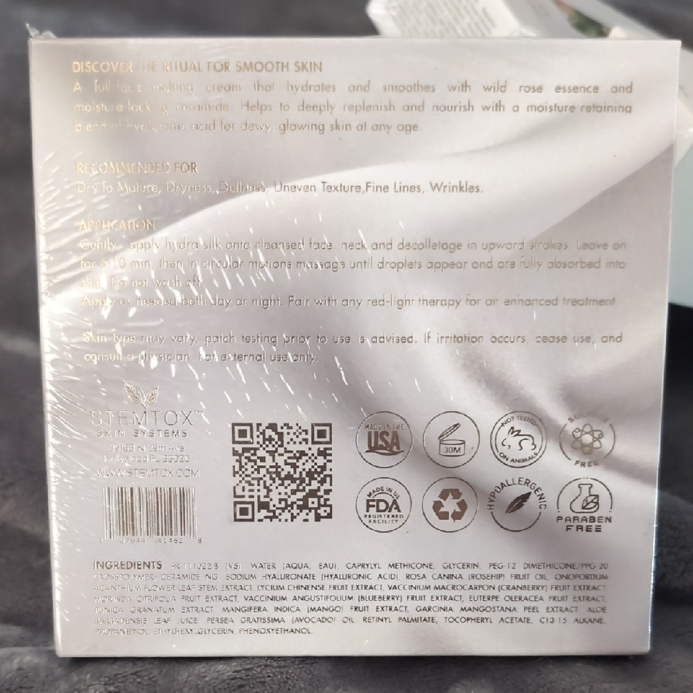 Temt Hydra Silk Moisturizer - Classic White Design - Picture 2 of 2